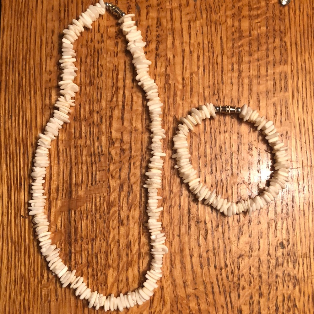 Hawaiian pooka shells